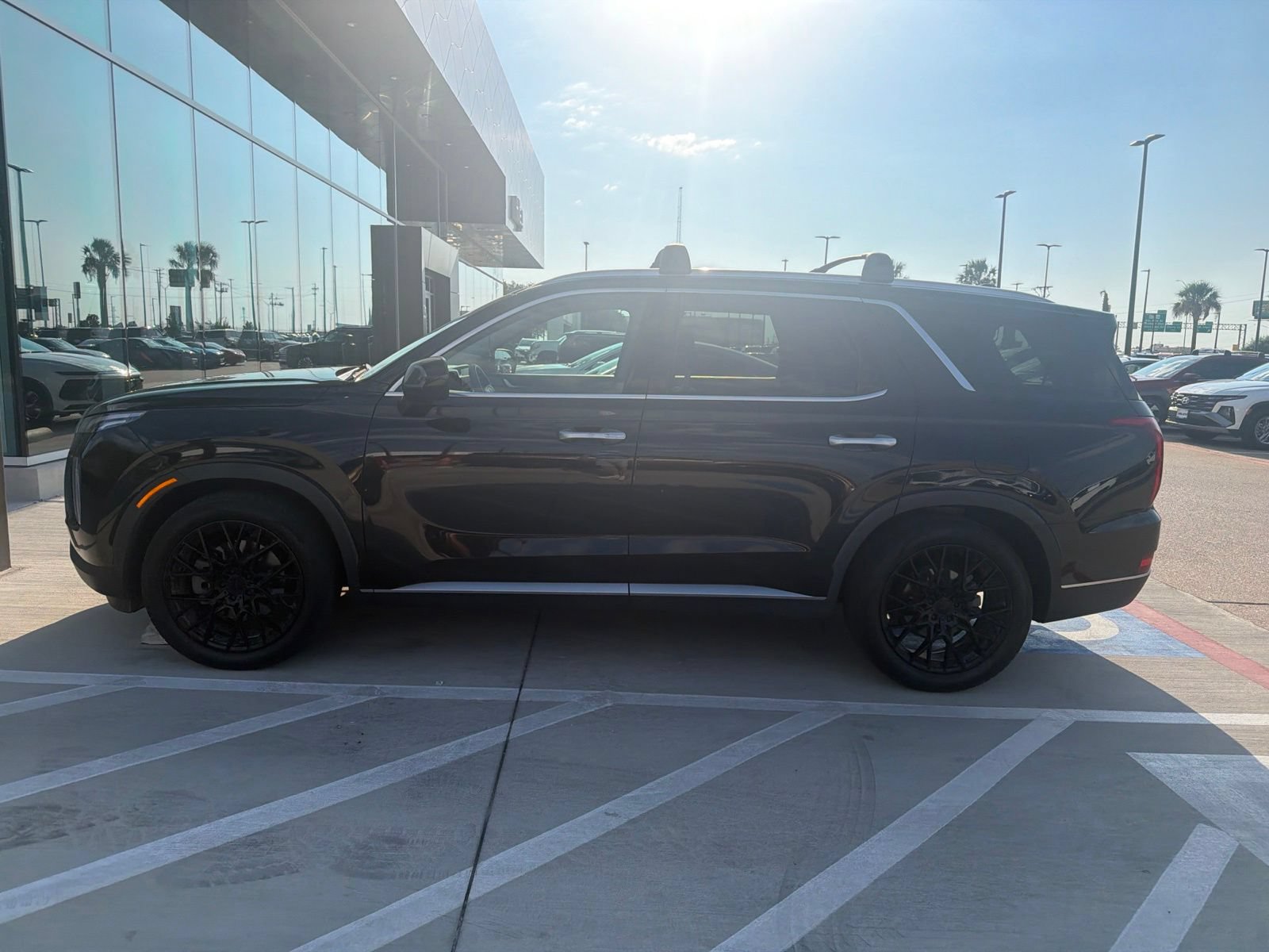 Used 2022 Hyundai Palisade SEL w/ Premium Package FWD image 7