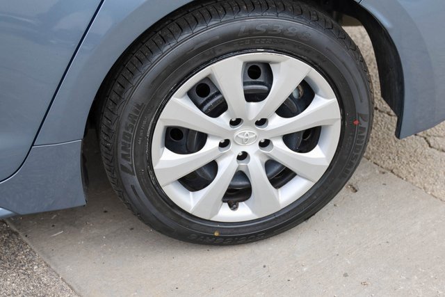 Used 2024 Toyota Corolla LE image 7