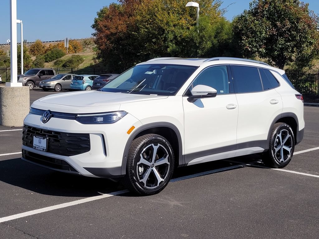 New 2026 Volkswagen Tiguan SE AWD/4WD image 9