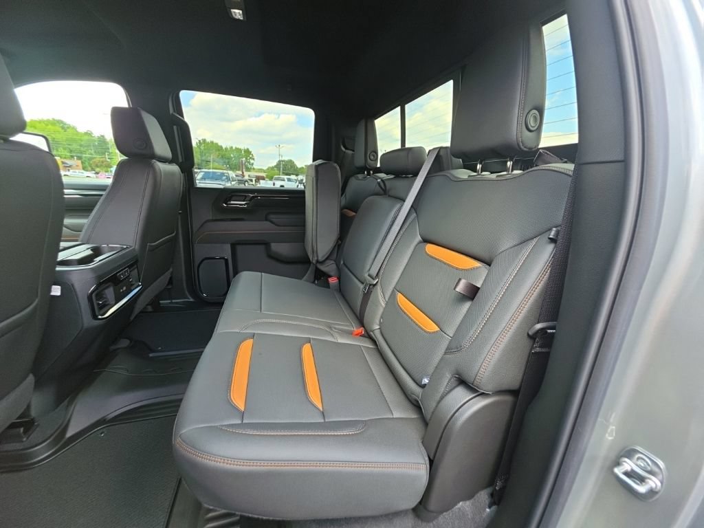 New 2026 GMC Sierra 2500 AT4 w/ LPO, Black Badging Package AWD/4WD image 17