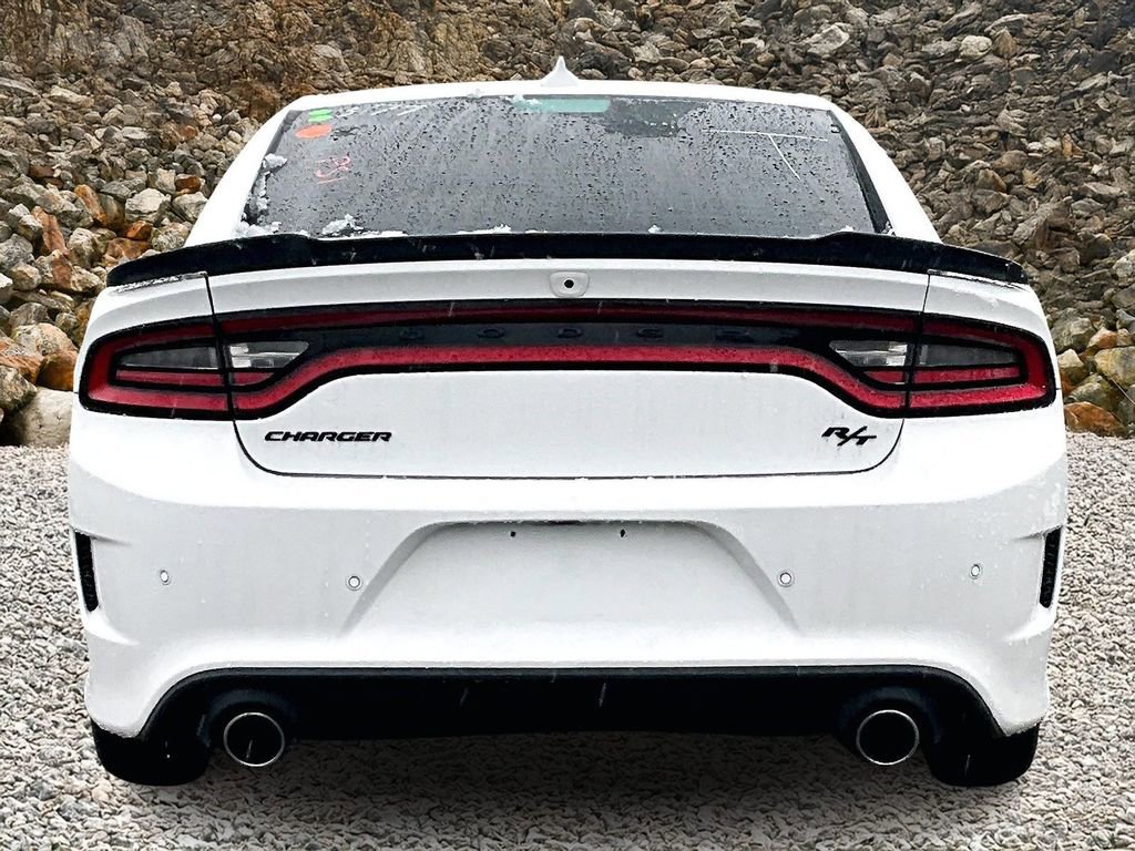Used 2022 Dodge Charger R/T w/ Blacktop Package image 4
