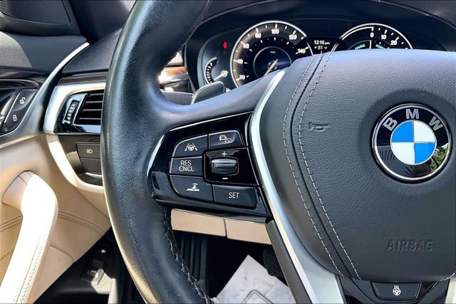 Used 2018 BMW 530e xDrive w/ Premium Package 2 AWD/4WD image 14
