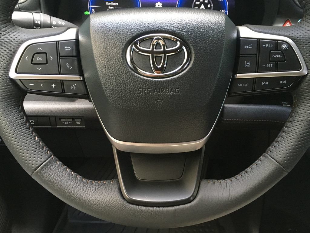 New 2026 Toyota Sienna Platinum AWD/4WD image 14