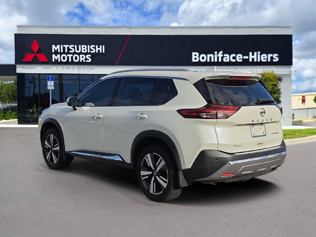Used 2021 Nissan Rogue Platinum FWD image 3