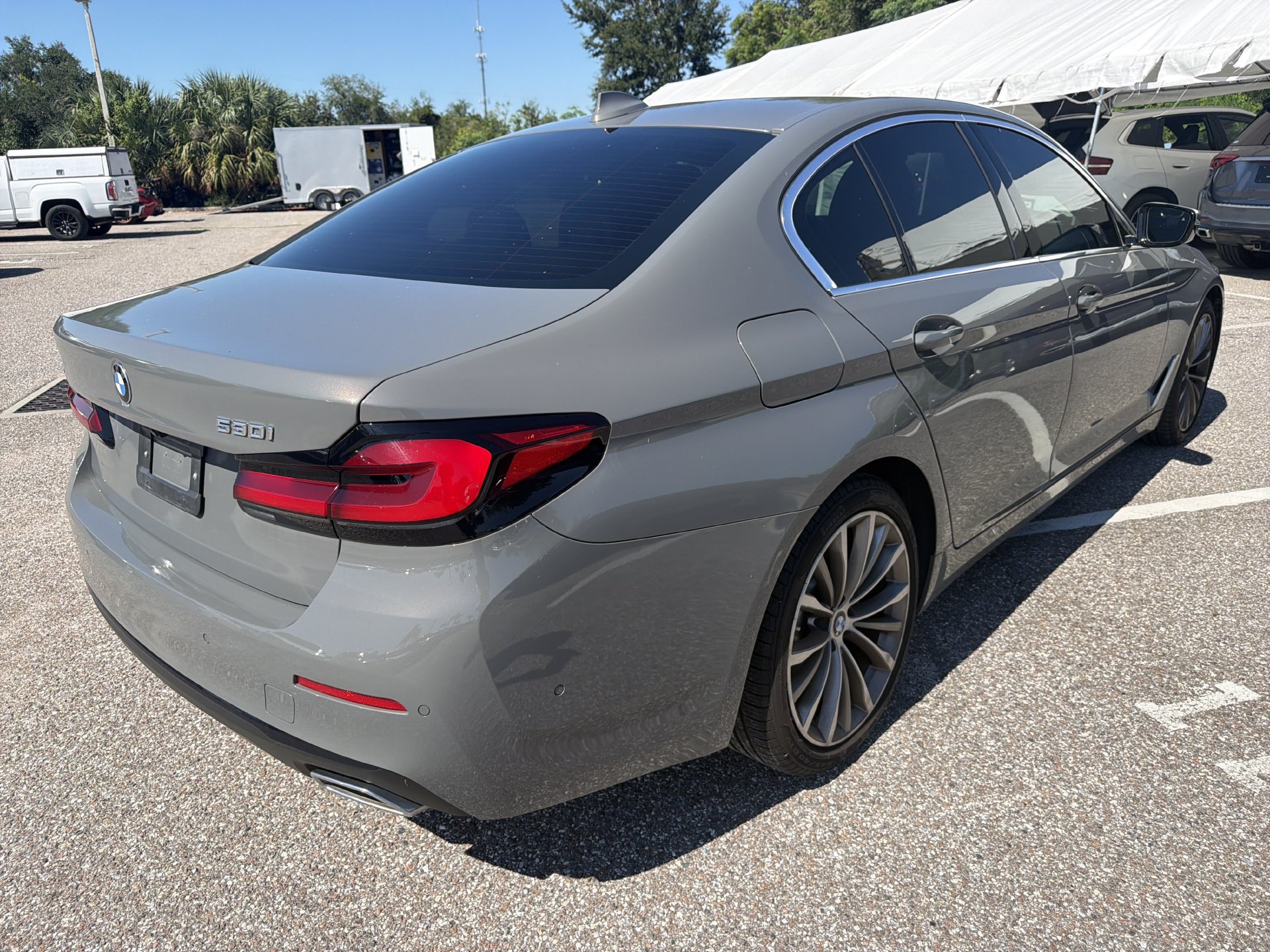 Used 2021 BMW 530i w/ Premium Package RWD image 4