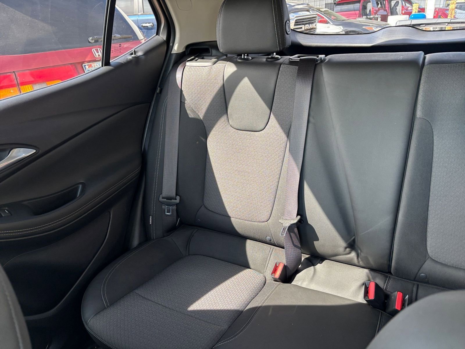 Used 2025 Buick Encore GX Preferred image 38