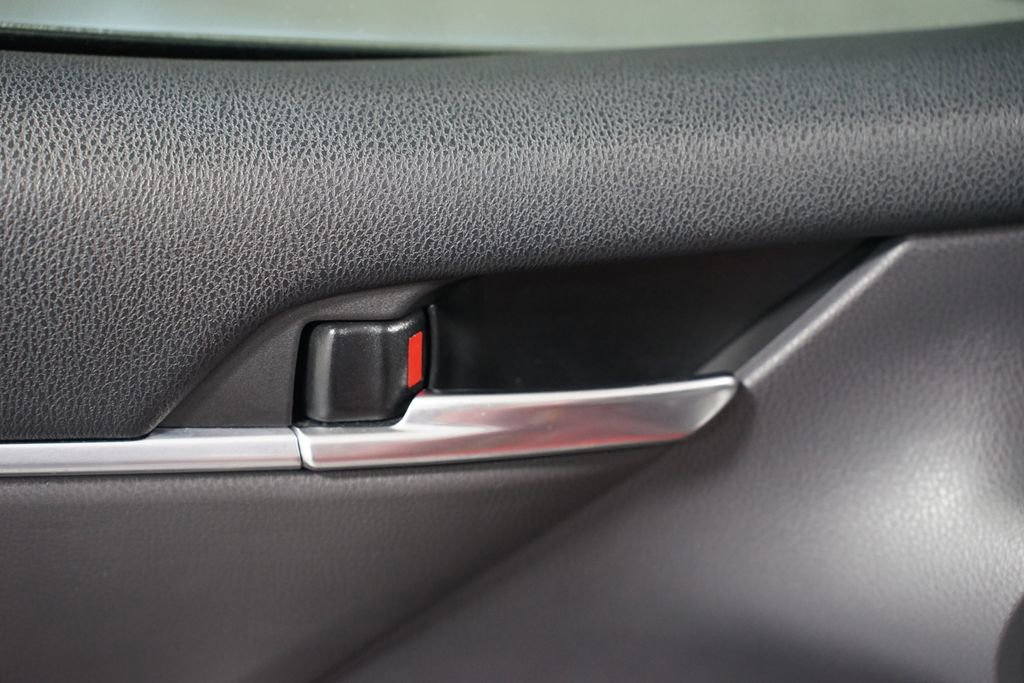 Used 2023 Toyota Camry LE image 29