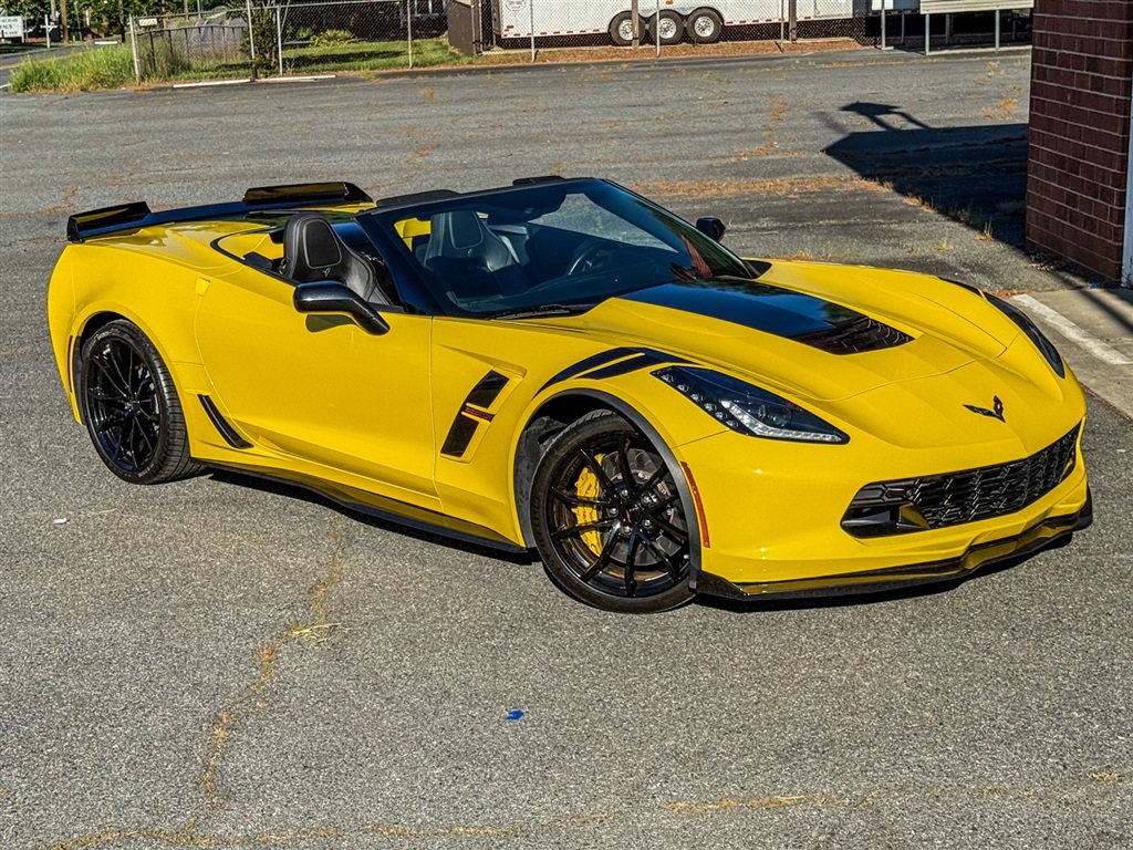 Used 2019 Chevrolet Corvette Grand Sport RWD image 33