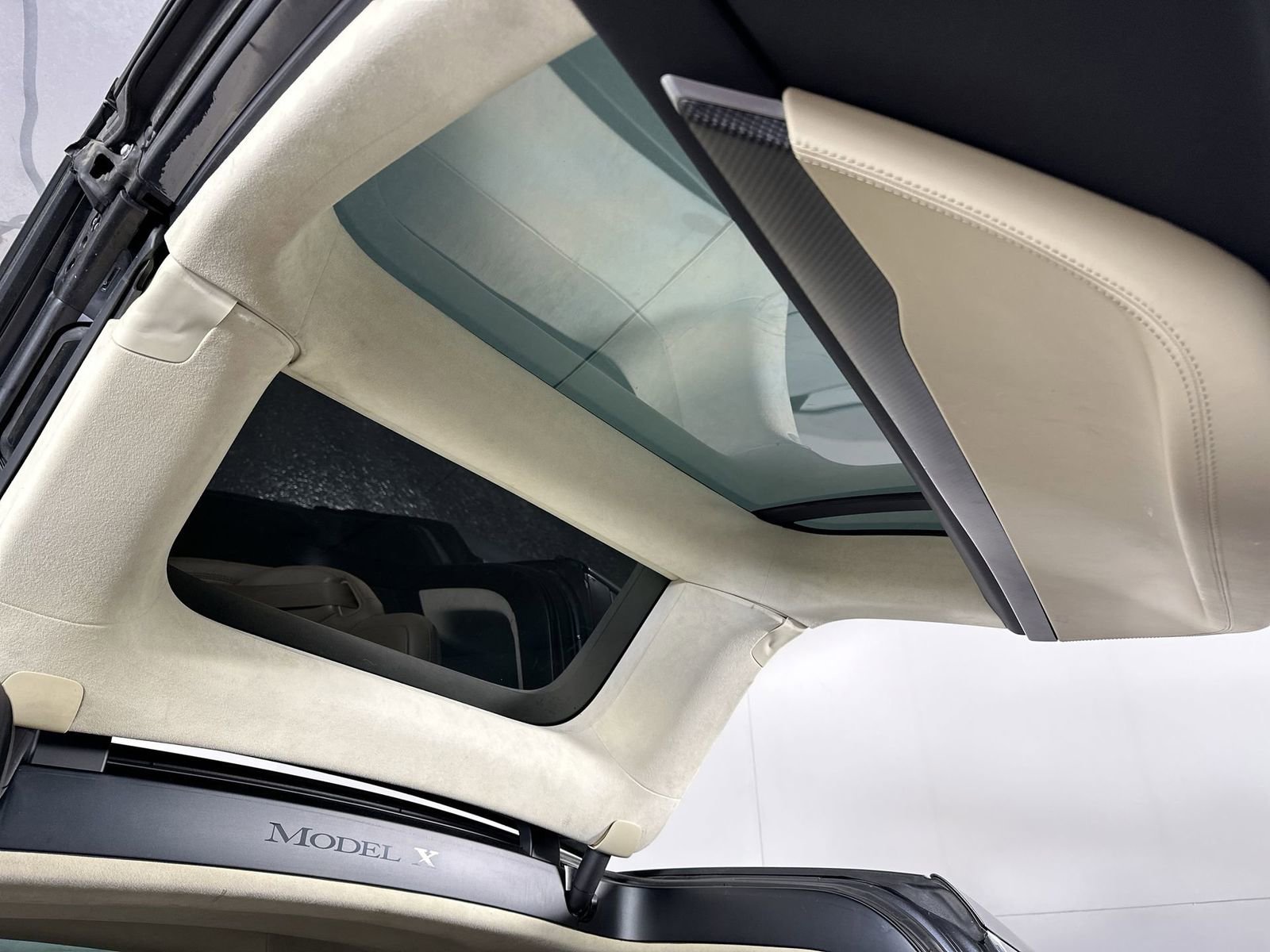 Used 2017 Tesla Model X 75D image 28