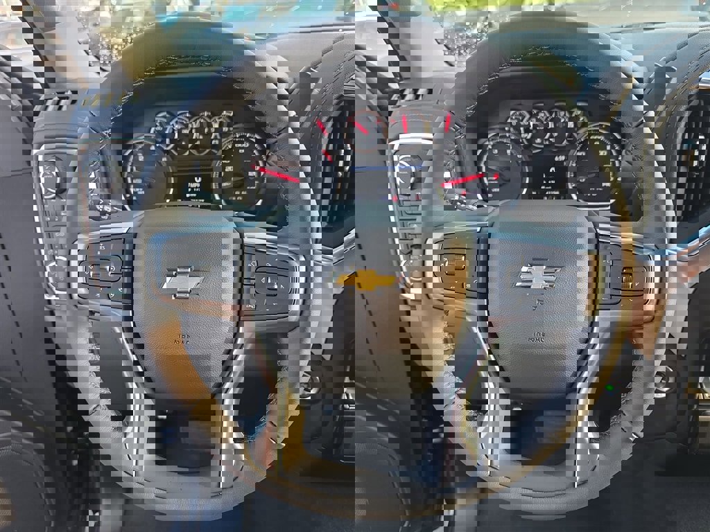 Used 2022 Chevrolet Silverado 1500 LT image 11