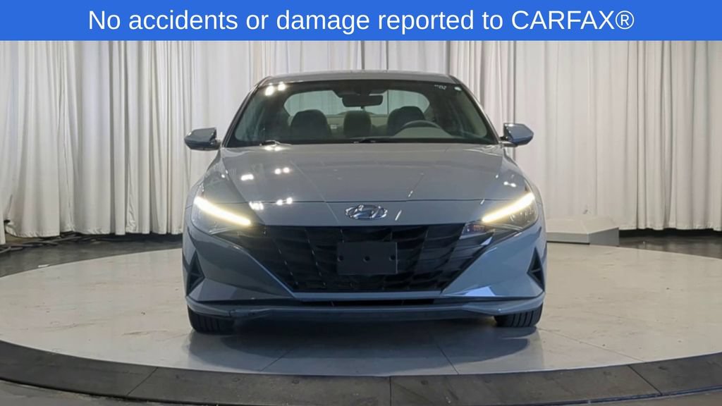 Used 2021 Hyundai Elantra SEL FWD image 3