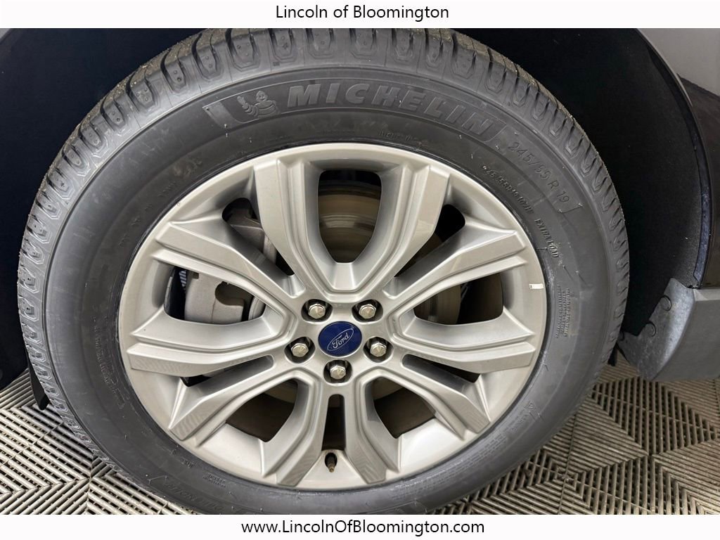 Used 2022 Ford Edge Titanium image 14