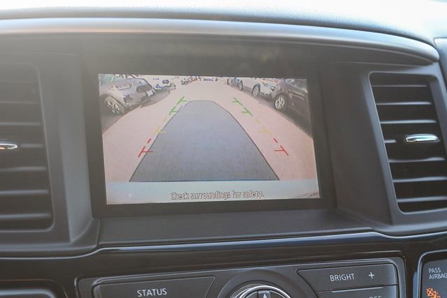 Used 2013 Nissan Pathfinder SV FWD image 34