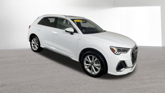 Used 2025 Audi Q3 2.0T Premium AWD/4WD image 2