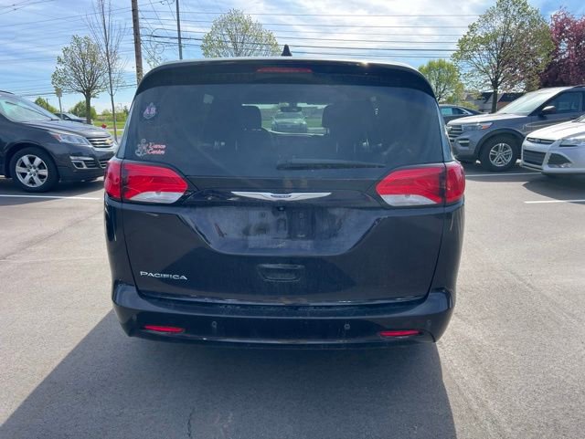 Used 2018 Chrysler Pacifica LX FWD image 6