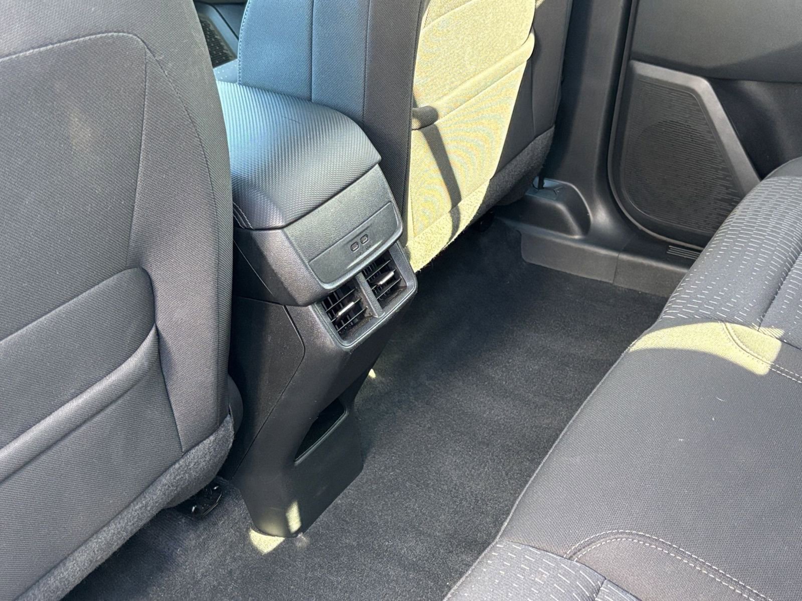 Used 2025 Chevrolet Equinox LT AWD/4WD image 23