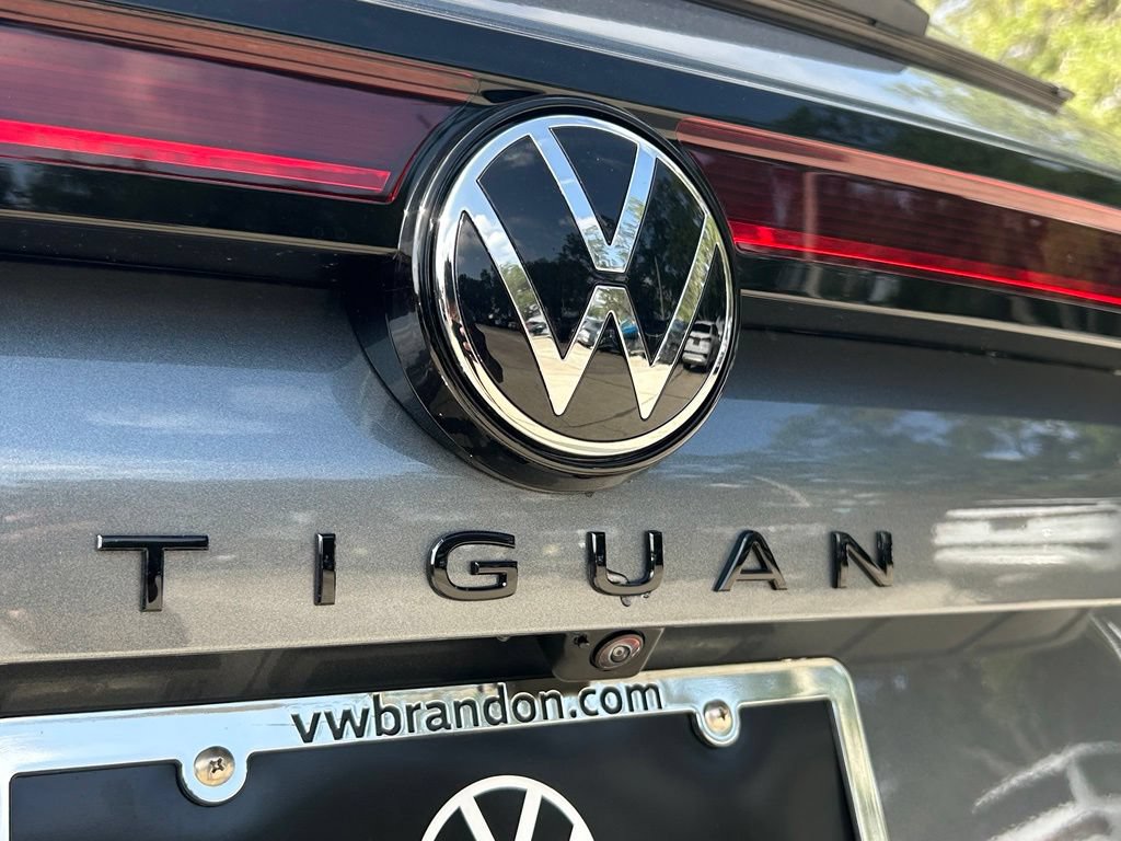 New 2026 Volkswagen Tiguan SE R-Line FWD image 40