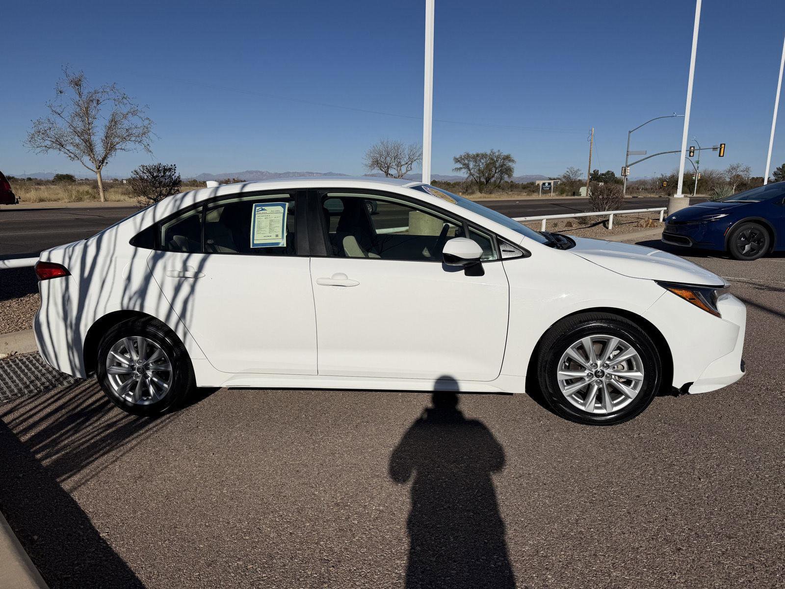 Used 2023 Toyota Corolla LE image 8