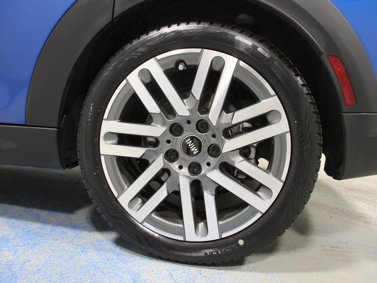 Certified 2025 MINI Cooper S image 25