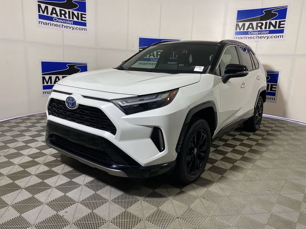 Used 2023 Toyota RAV4 XSE AWD/4WD image 11