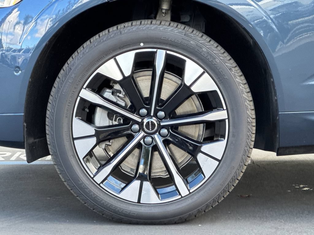 New 2026 Volvo XC60 T8 Plus w/ Climate Package AWD/4WD image 25
