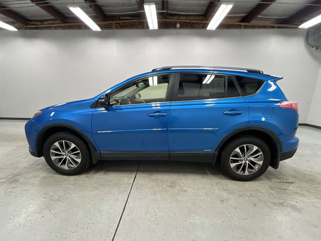 Used 2018 Toyota RAV4 XLE image 5