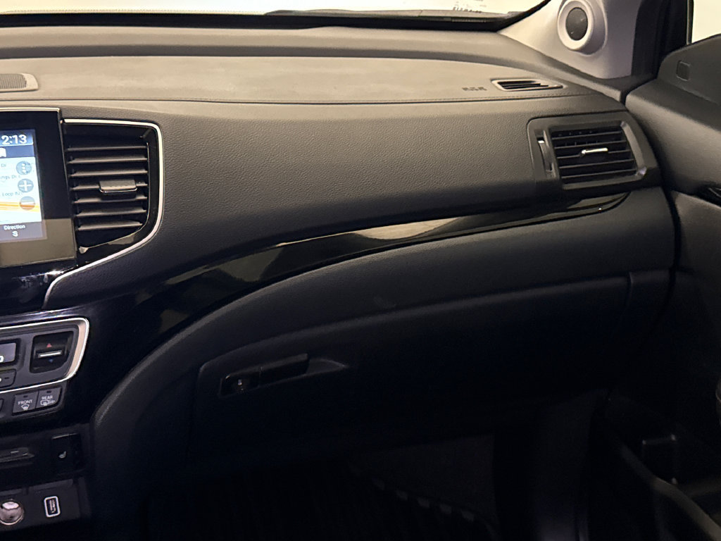Certified 2022 Honda Pilot Touring image 17