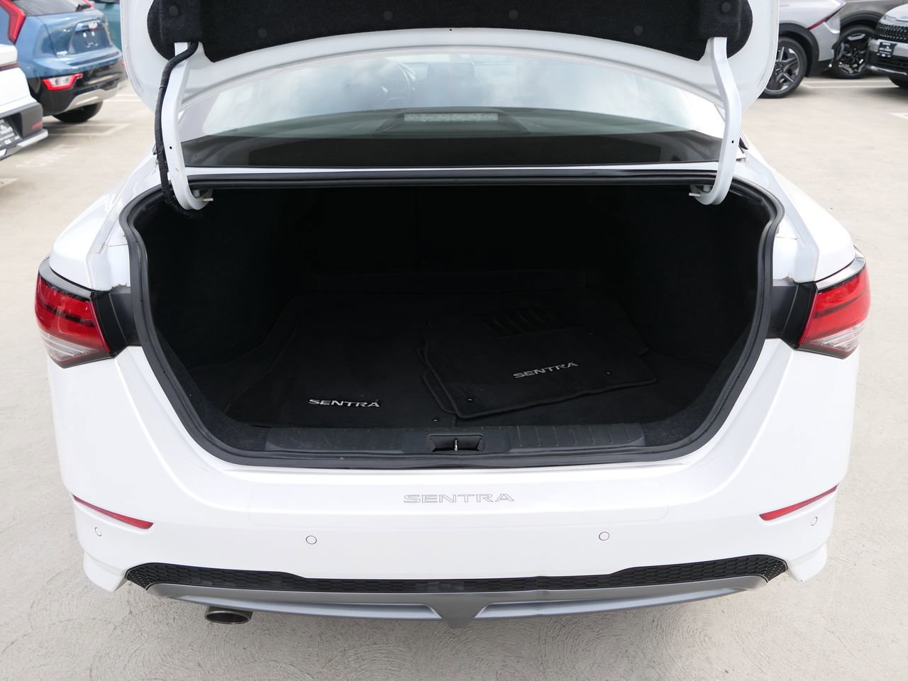 Used 2022 Nissan Sentra SR image 23