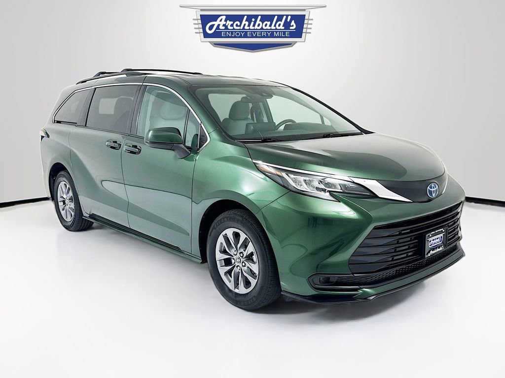 Used 2022 Toyota Sienna LE