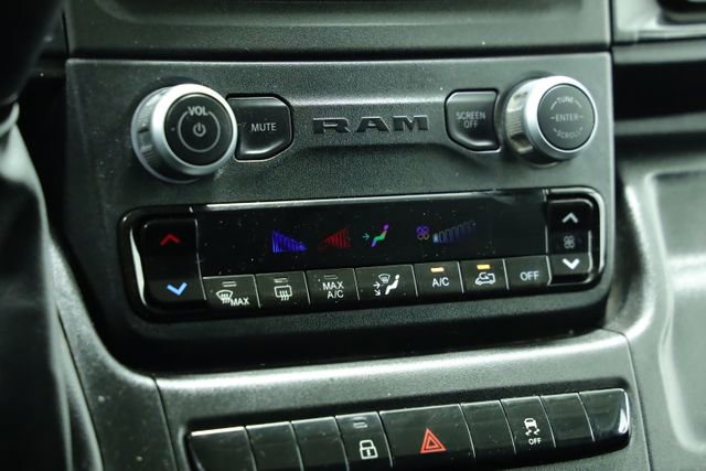 Used 2024 RAM ProMaster 2500 w/ Convenience Group image 20