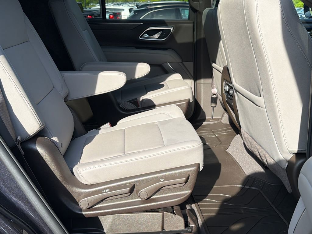 Used 2024 Chevrolet Tahoe Z71 w/ Luxury Package image 56
