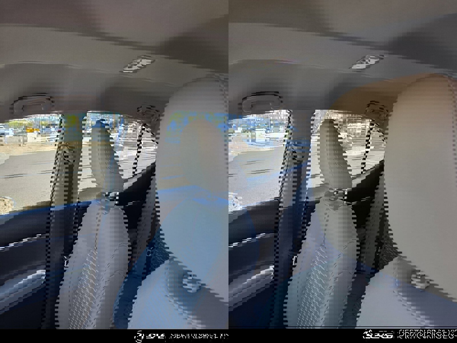 Used 2019 Toyota Camry SE image 14