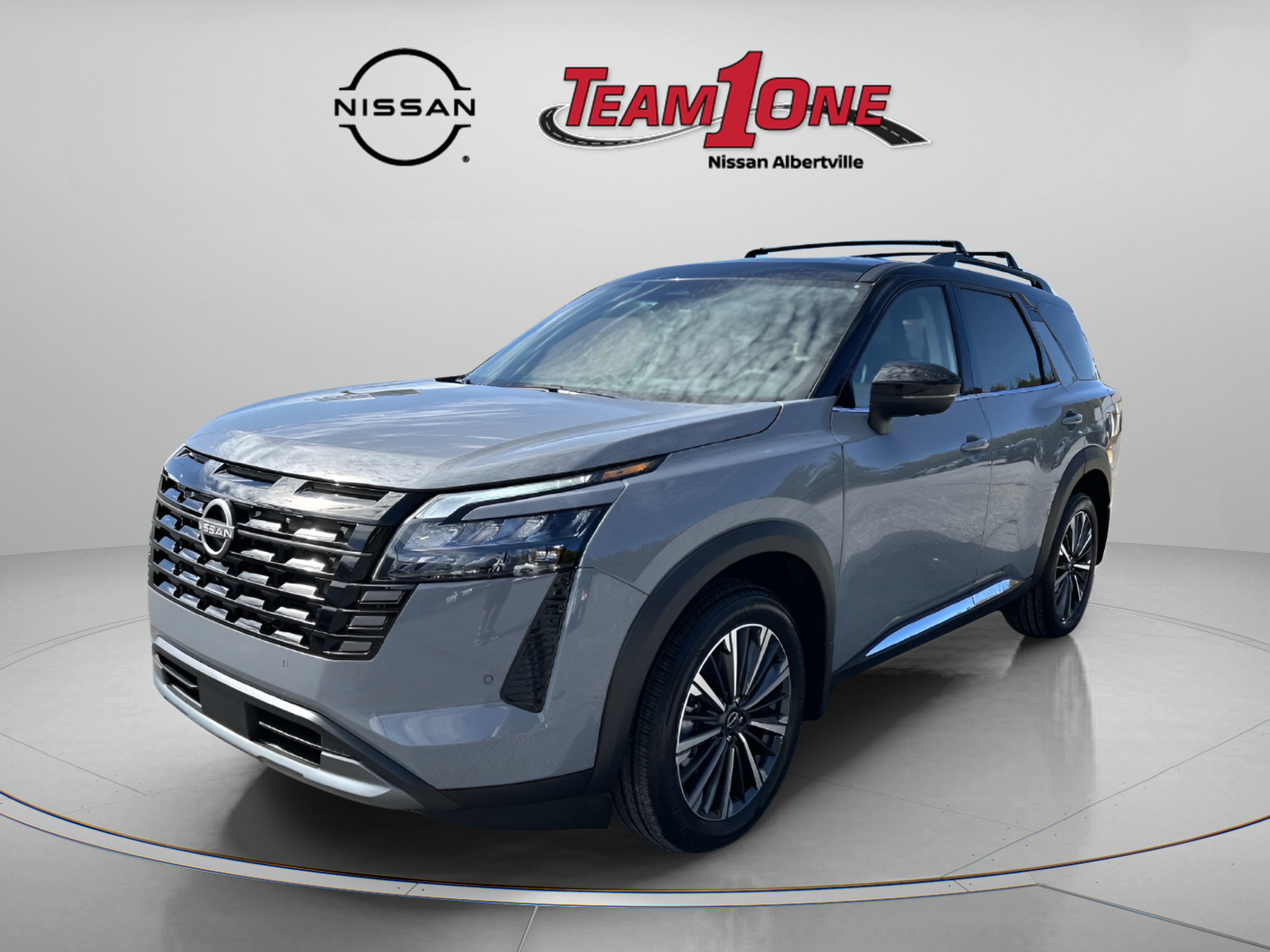 New 2026 Nissan Pathfinder Platinum FWD image 4