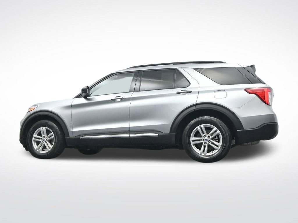 Used 2024 Ford Explorer XLT image 39
