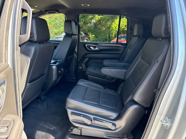 Used 2024 Chevrolet Suburban Z71 w/ Luxury Package image 23