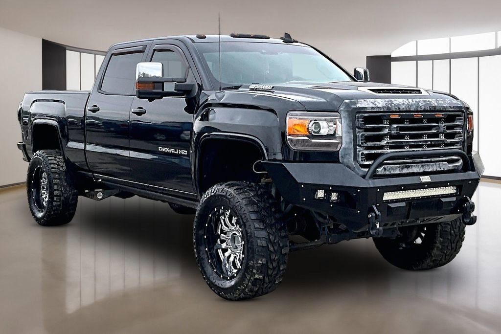 Used 2018 GMC Sierra 2500 Denali w/ Duramax Plus Package image 9