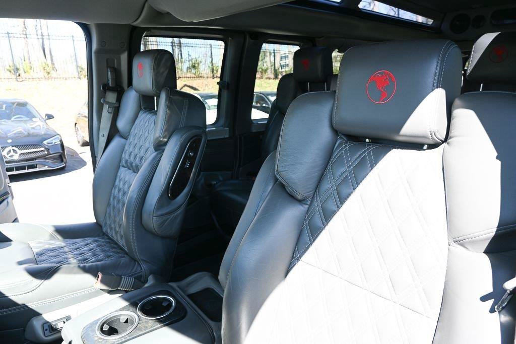 Used 2023 Chevrolet Express 2500 Extended RWD image 3