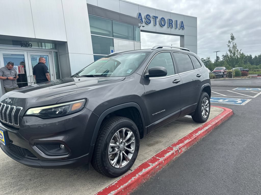 Used 2021 Jeep Cherokee Latitude Lux w/ Sun & Sound Group AWD/4WD image 8