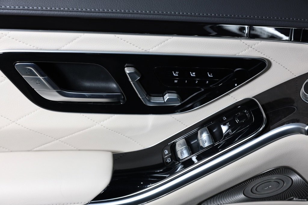 Used 2022 Mercedes-Benz S 580 4MATIC Sedan image 97