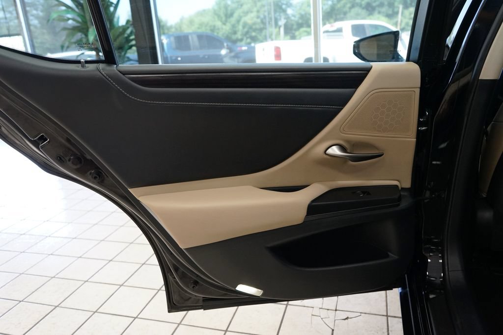Used 2021 Lexus ES 250 w/ Premium Package AWD/4WD image 47