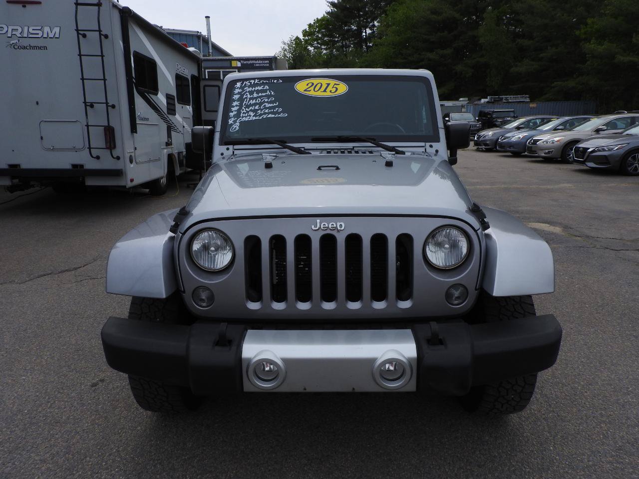 Used 2015 Jeep Wrangler Sahara w/ Connectivity Group AWD/4WD image 5
