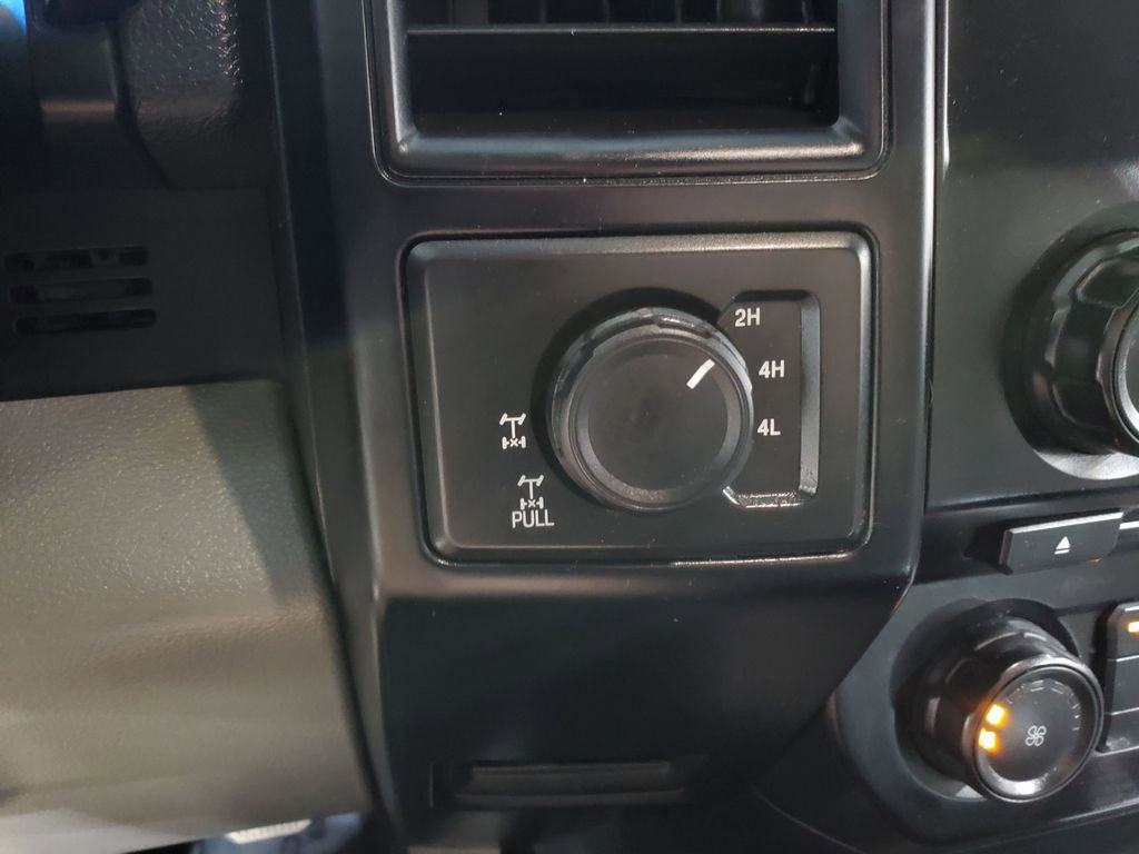 Used 2016 Ford F150 XL w/ Equipment Group 101A Mid AWD/4WD image 32