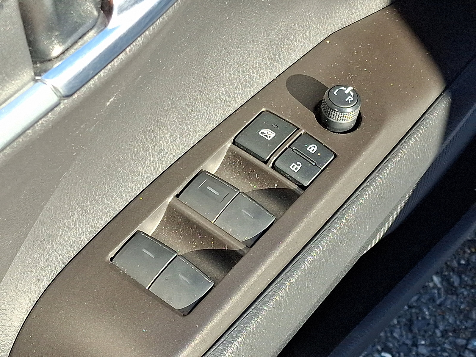 Used 2022 Toyota Camry SE image 14