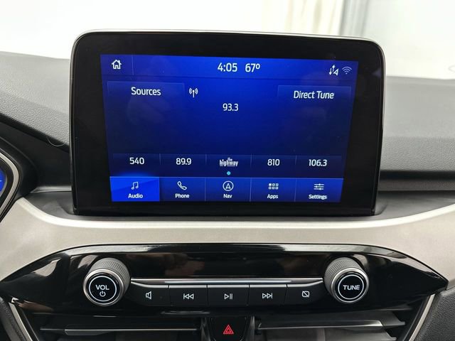 Used 2020 Ford Escape SE Sport image 18