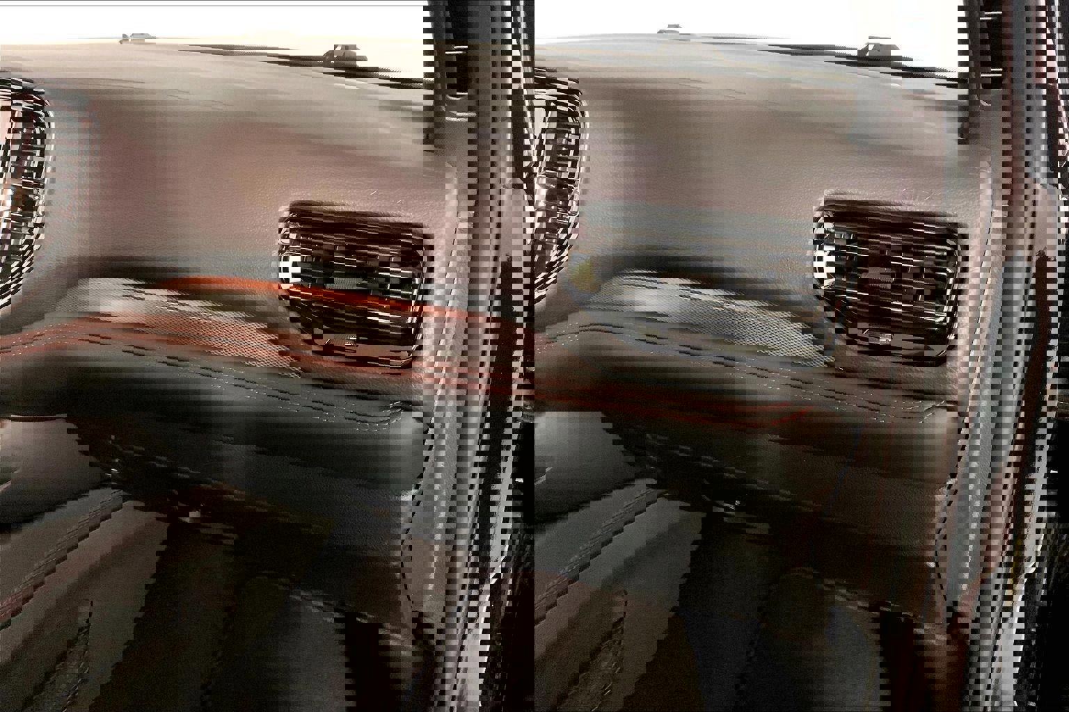 Used 2025 Dodge Durango GT image 16