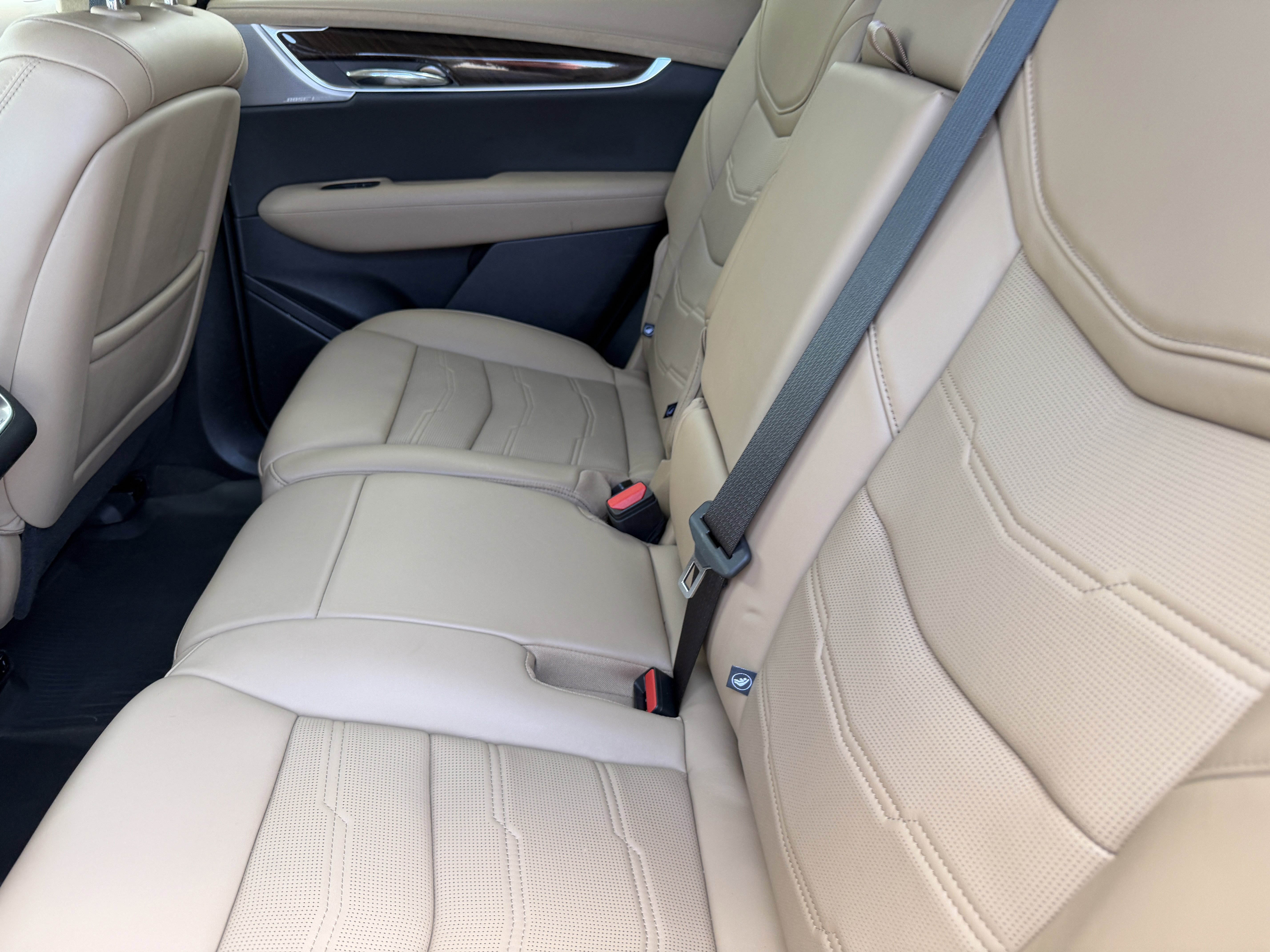 Certified 2025 Cadillac XT6 Sport w/ Platinum Package image 17