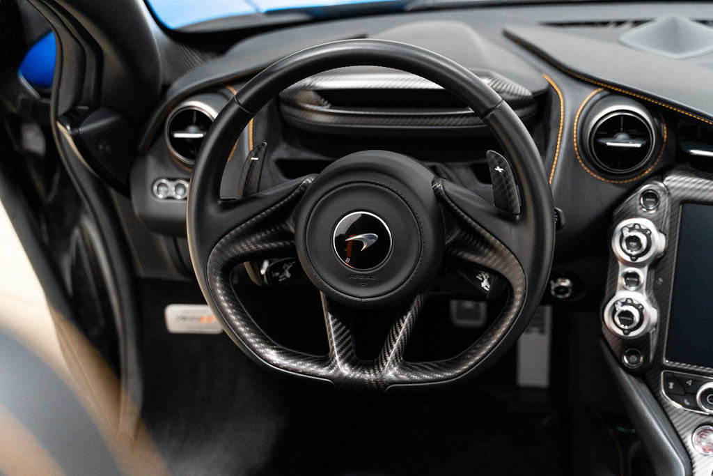 Used 2022 McLaren 765LT RWD image 4