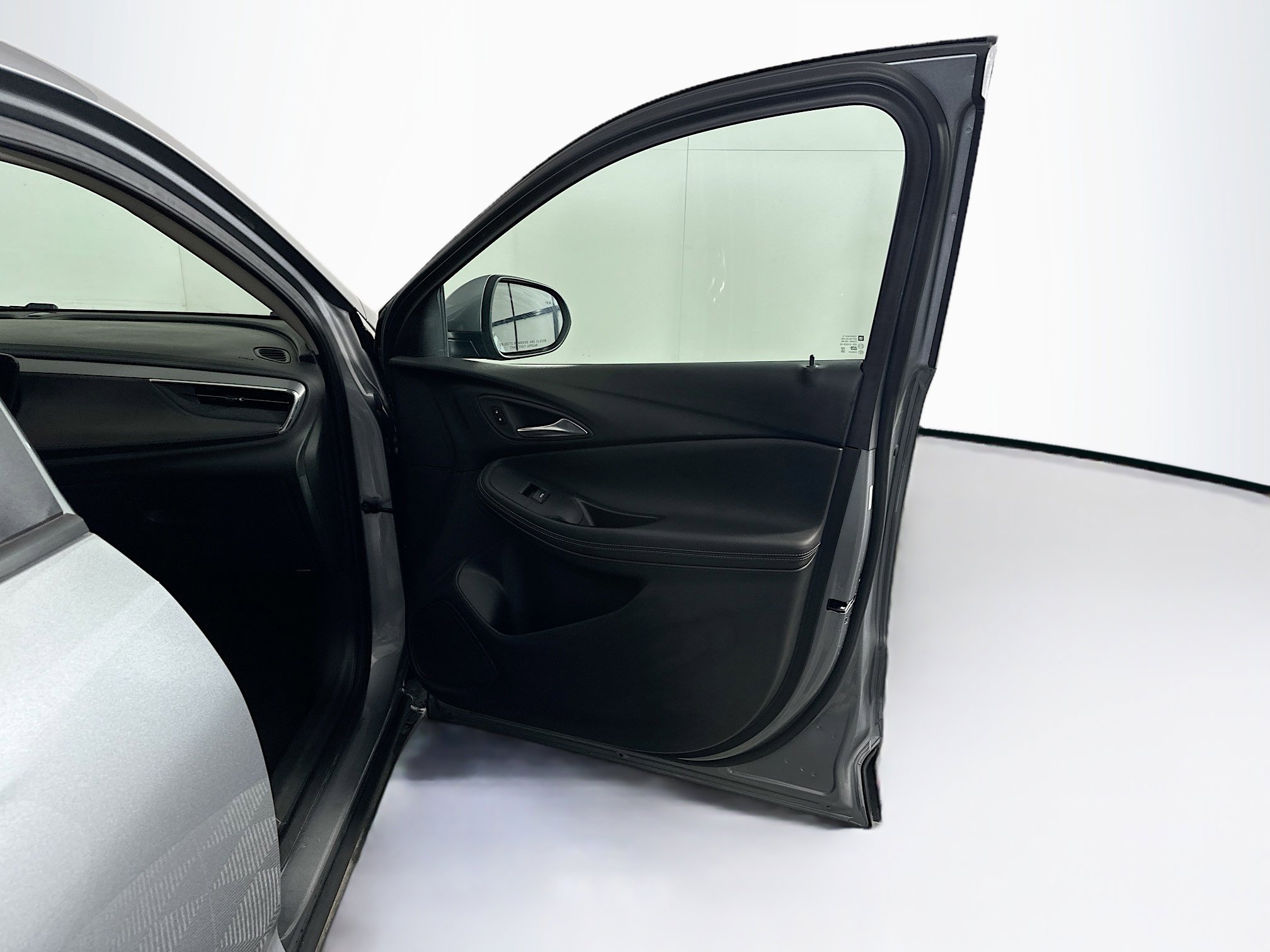 Used 2025 Buick Encore GX Preferred image 30