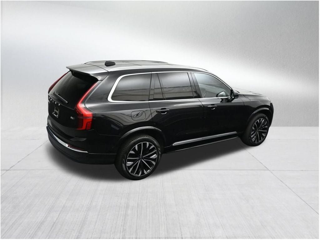 New 2026 Volvo XC90 B6 Plus w/ Protection Package AWD/4WD image 17