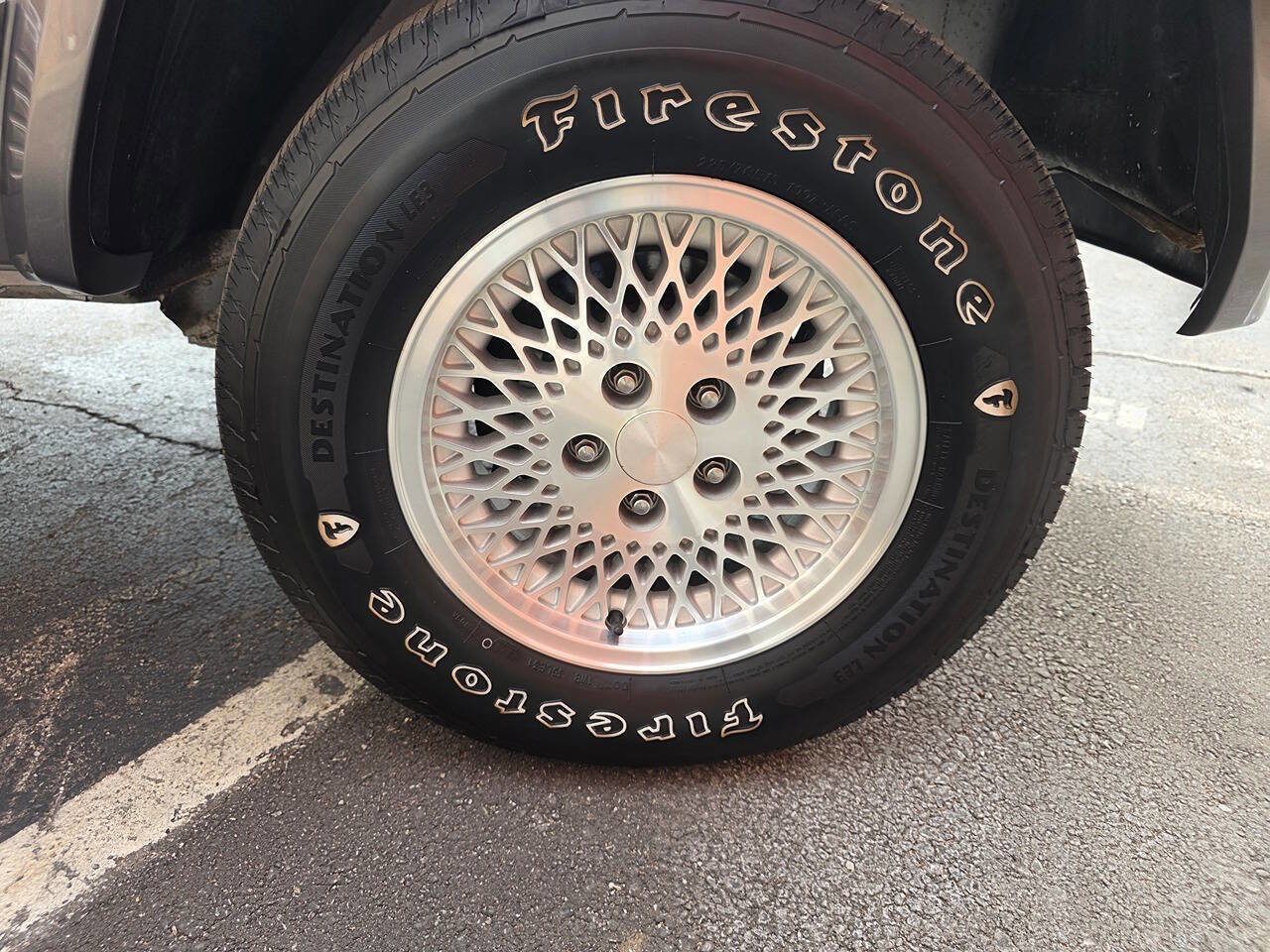 Used 1996 Jeep Cherokee 4WD 4-Door image 24